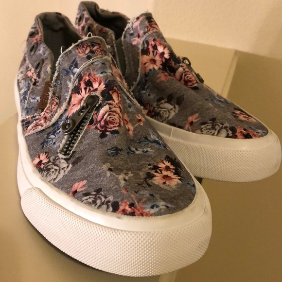 blowfish shoes website